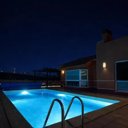 Nirvana Private Pool By Holidays *