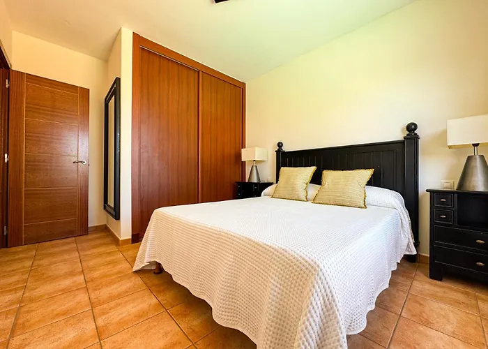Nirvana Private Pool By Holidays * コラレホ